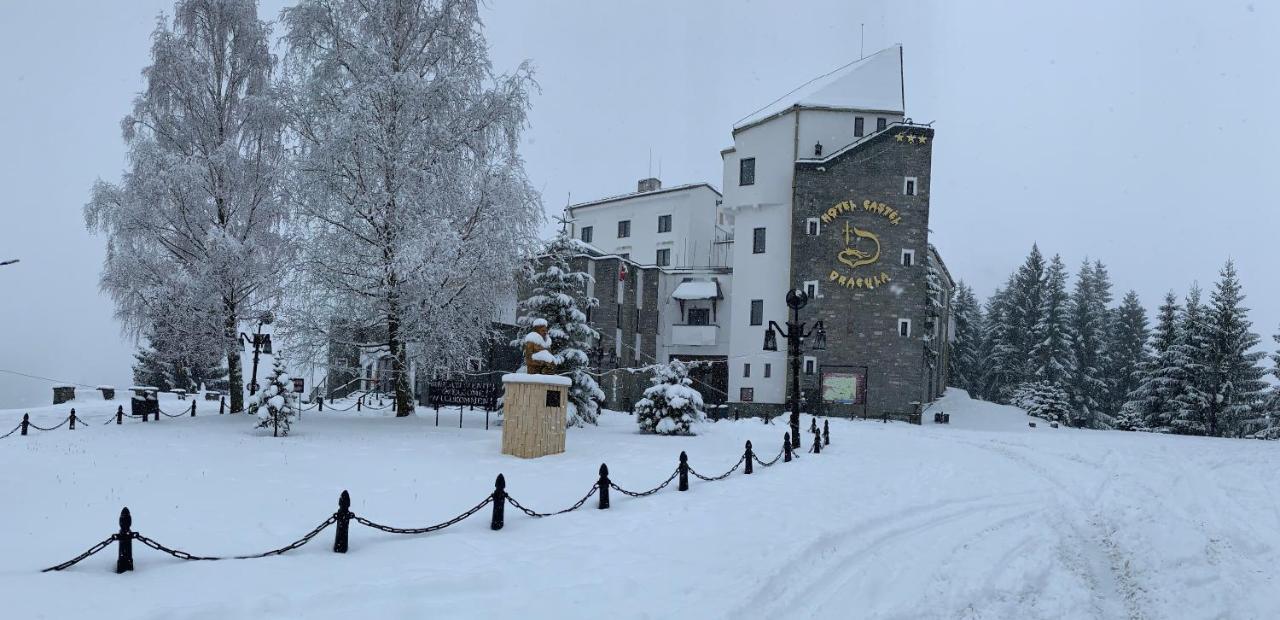 Hotel Castel Dracula Piatra Fantanele Exteriér fotografie